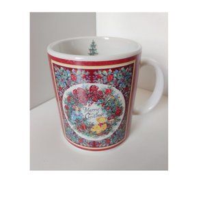 Vintage JC Penney Betty Whiteaker Merry Christmas Mug 1999 Wreath Teddy Bear Red